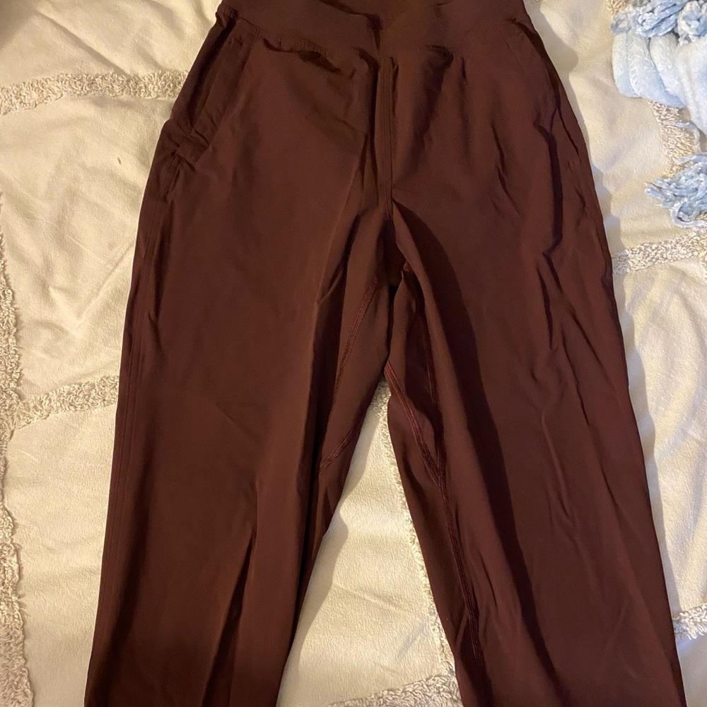 Lululemon Adapted state jogger maroon